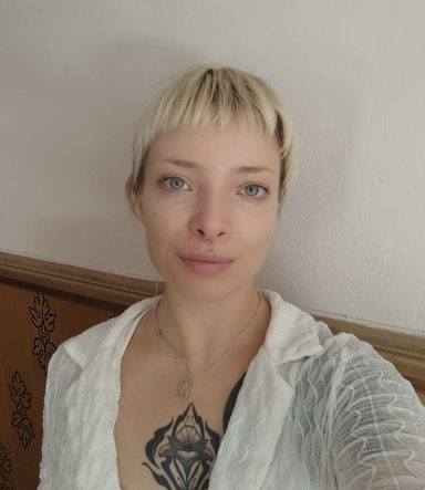 Frances, profesora